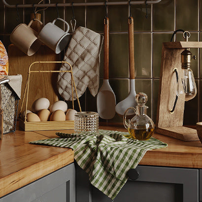 Kitchen & Dining