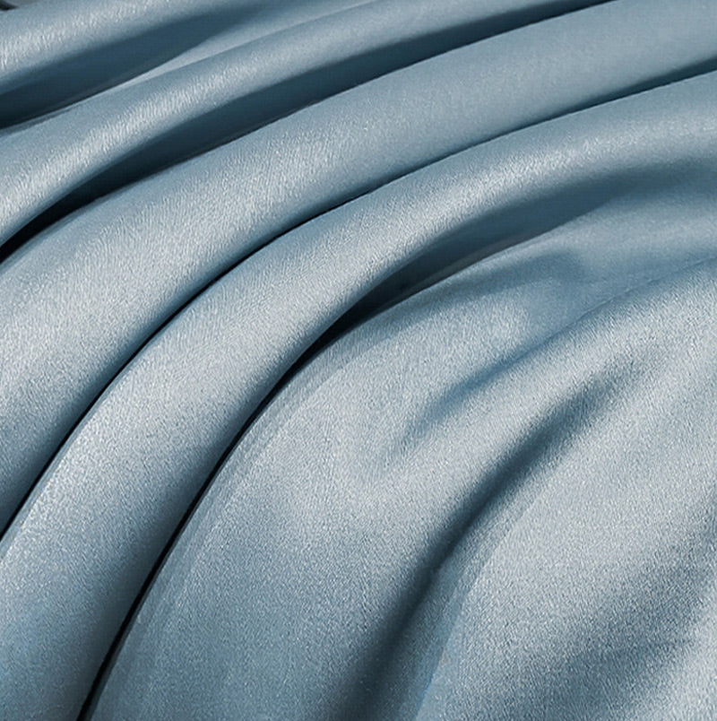 ⏳Time-Limited Special⏰Summer Simple Ice Silk Quilt❄️ Ultra Cool Anti-Sweat Thin Quilt, Machine Washable Bedding