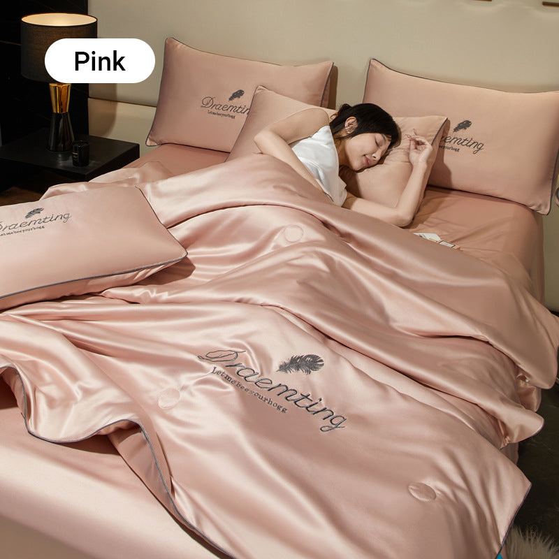 ⏳Time-Limited Special⏰Summer Simple Ice Silk Quilt❄️ Ultra Cool Anti-Sweat Thin Quilt, Machine Washable Bedding