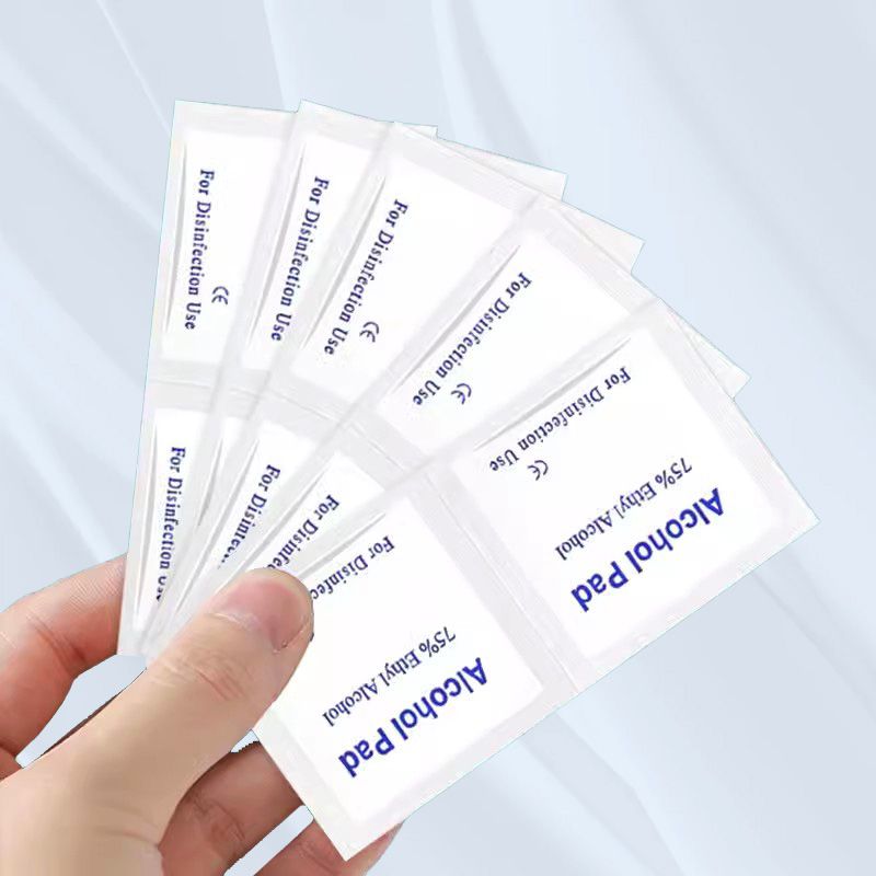 🌟🧼 Disposable alcohol swabs with 75% ethyl alcohol