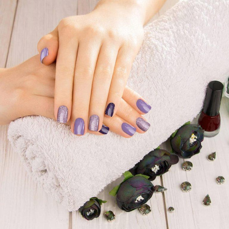 💥Surprise Sale: 50% Off💅 Waterproof self-adhesive glitter nail stickers(3pcs)